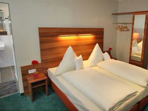 Haus Hillesheim 4* Düsseldorf